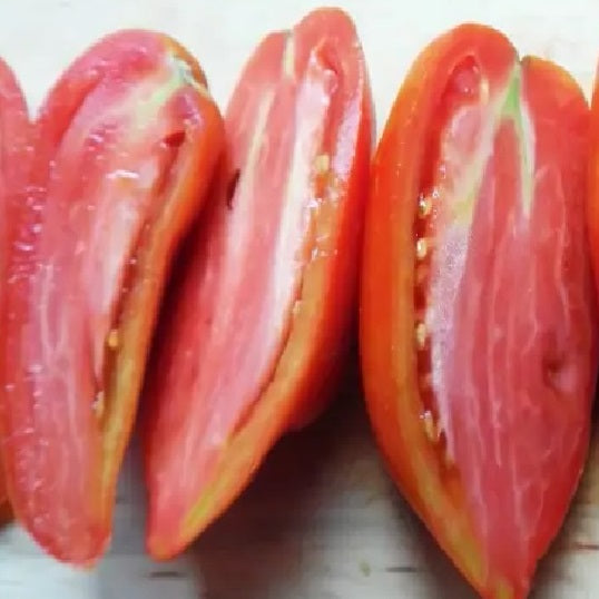 Certified Organic Donella's Superb Tomato Seeds. Donella's Superb is an elongated paste cooking tomato which originates from Australia and is renowned for its firm fruits and excellent sweet flavour suitable for drying and sauces. YourVegePatch has a range of certified organic and heirloom vegetable seeds Shop Now!!